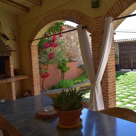 La Casa del Azafrán Villanueva del Rebollar de la Sierra Exterior foto